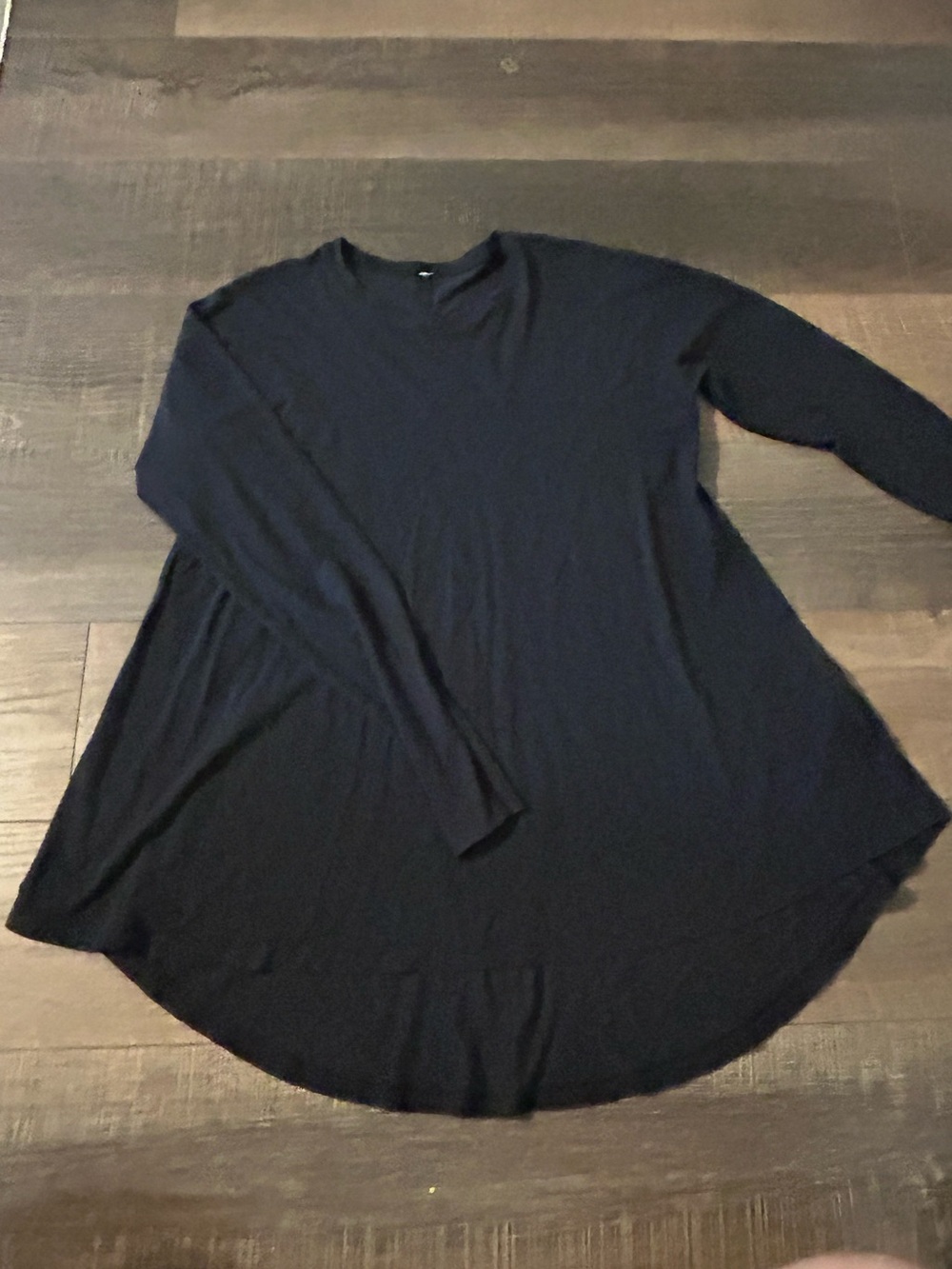lululemon athletica black Long Sleeve Swing Top